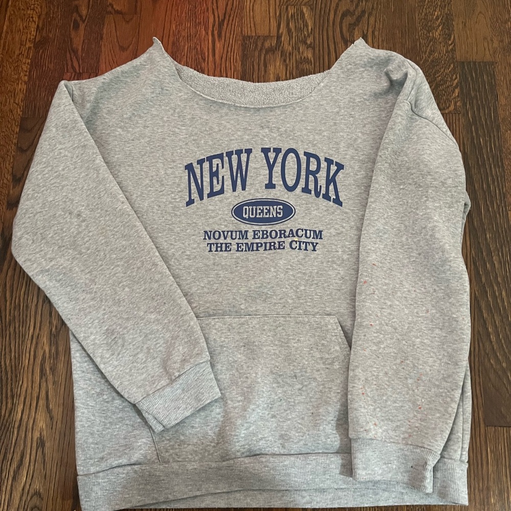 SHEIN Gray New York Graphic Women's Sweater